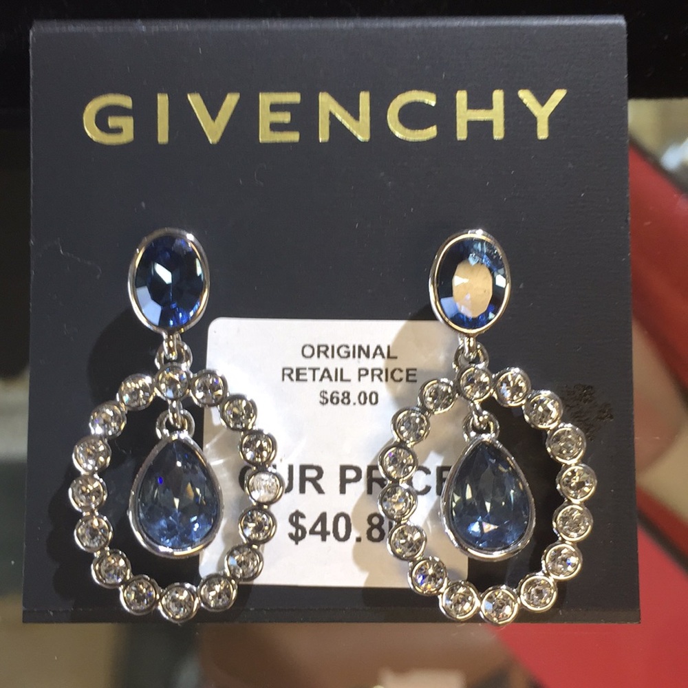 Designer Women’s Drop Earrings